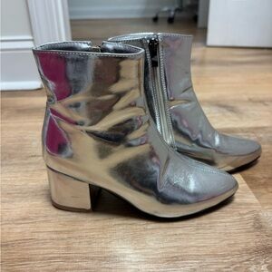 Silver Metallic Booties - Women’s size 6